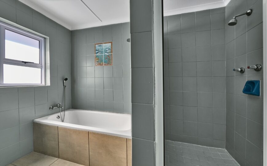 5 Bedroom Property for Sale in Dana Bay Western Cape